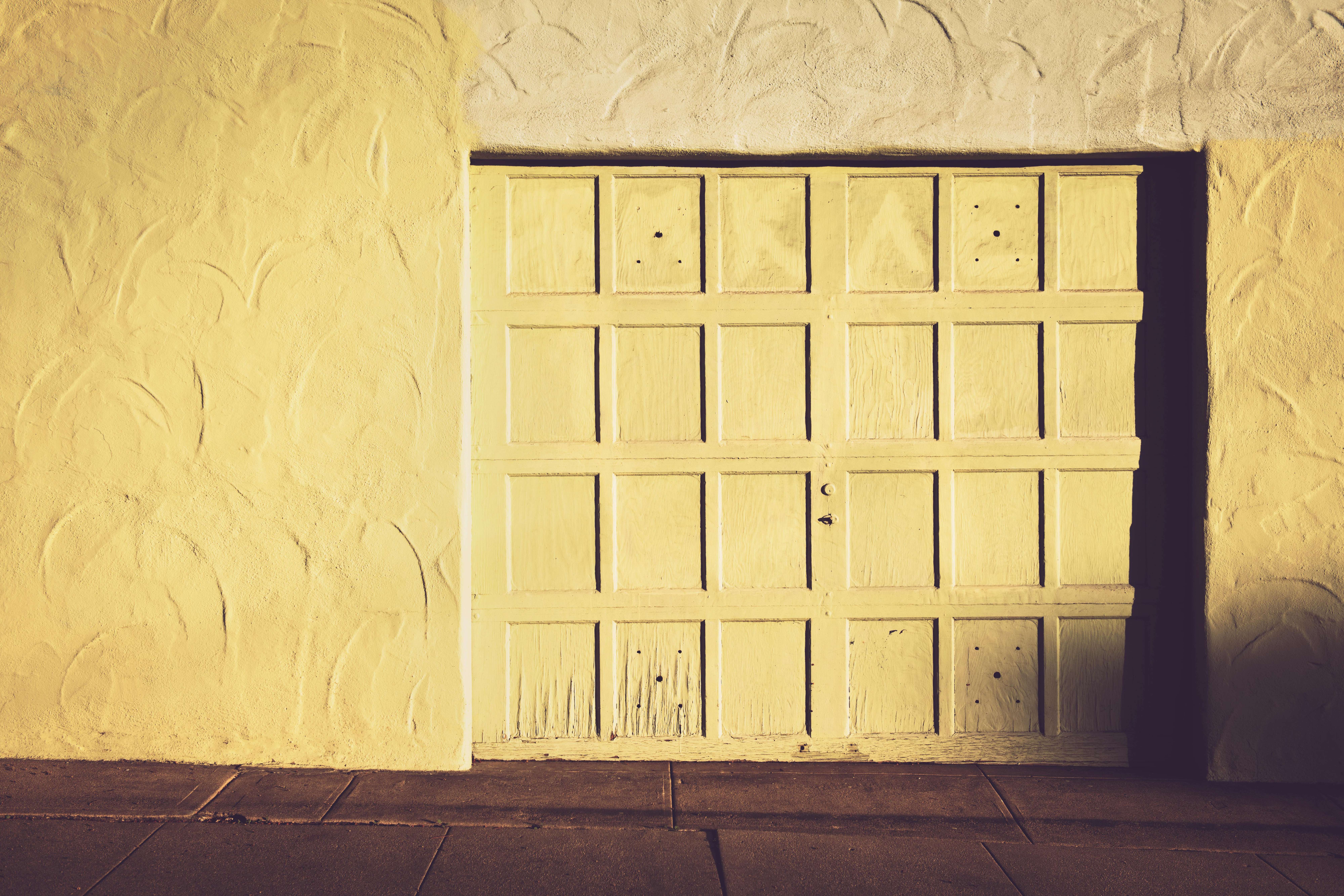 Custom garage door installation in Shoreline, WA